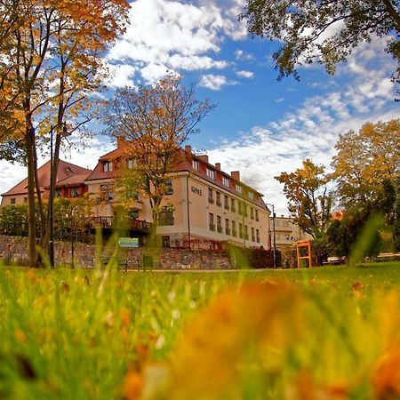 Hotel I Restauracja "Pod Orlem" Kartuzy Eksteriør billede